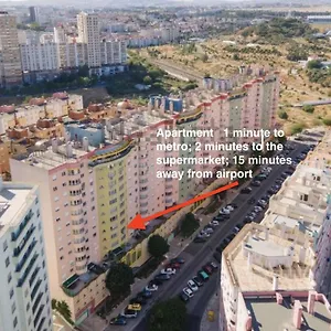 1-minute Walk To The Metro And 2 To The Supermarket , Lisbon Portugal